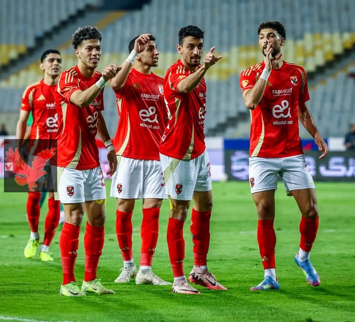 3 عروض لثلاثي الأهلي مقابل 21 مليون دولار