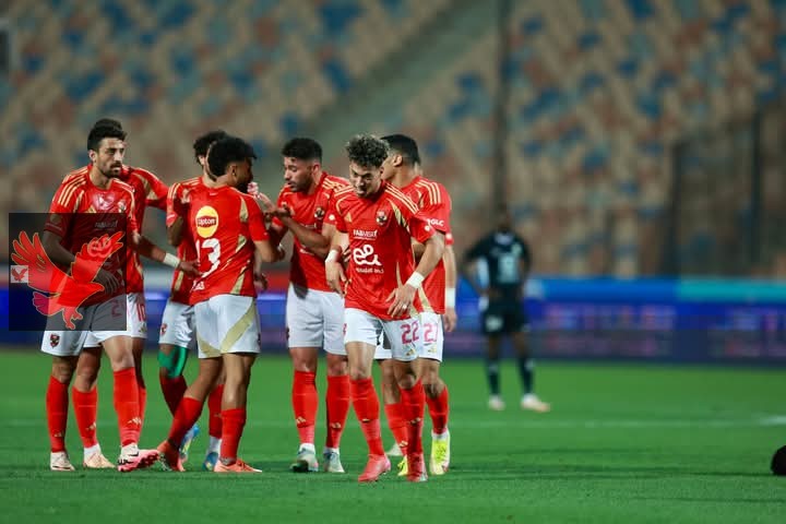 نجم الأهلي يتلقي عرضاً من الدوري الإسباني