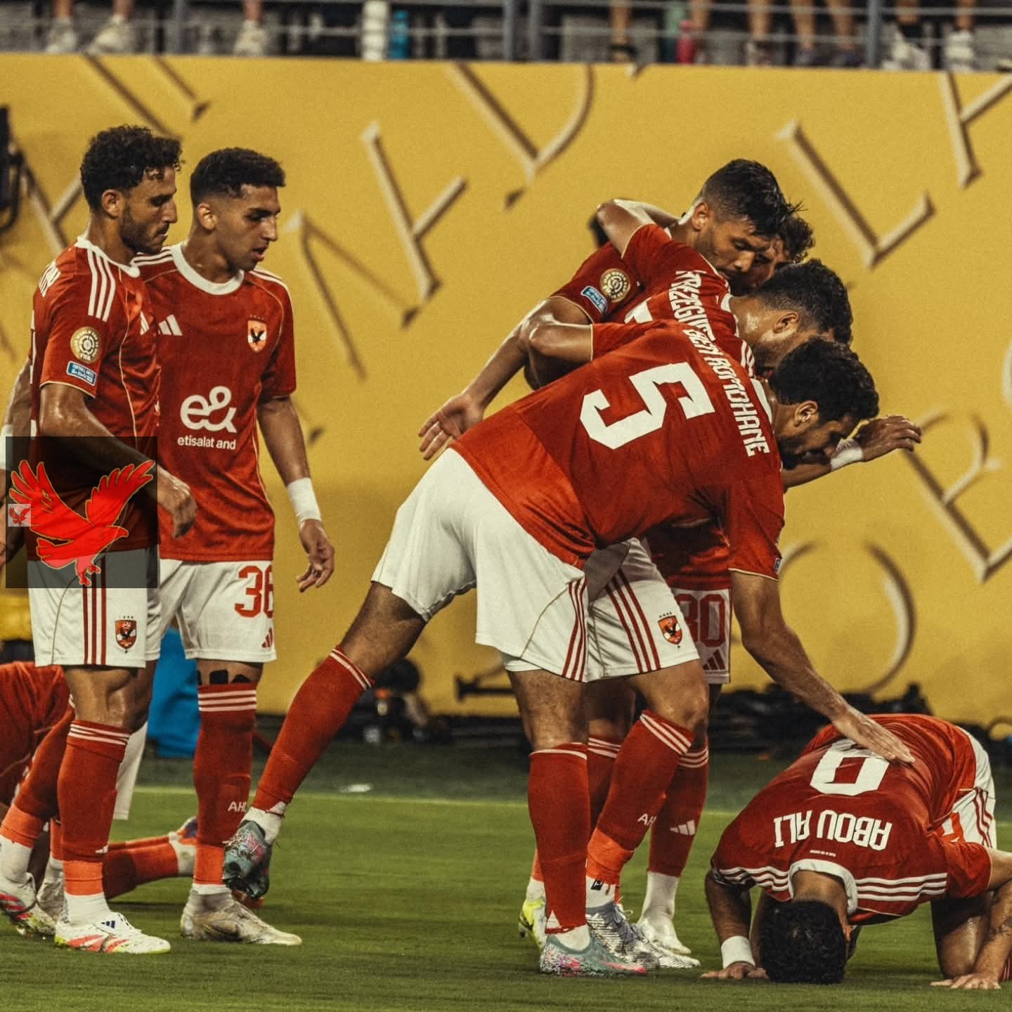 الأهلي يقترب من التعاقد مع ظهير ايسر محلي.. تعرف عليه