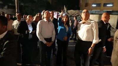 وزيرة التنمية المحلية تستعرض مع محافظ القاهرة جهود إطفاء حريق سنترال رمسيس