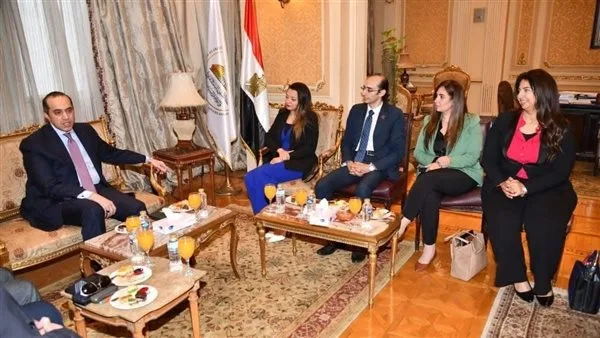 وزير الشئون النيابية يلتقي وفد نواب تنسيقية شباب الأحزاب ويثني على نجاحاتهم البرلمانية